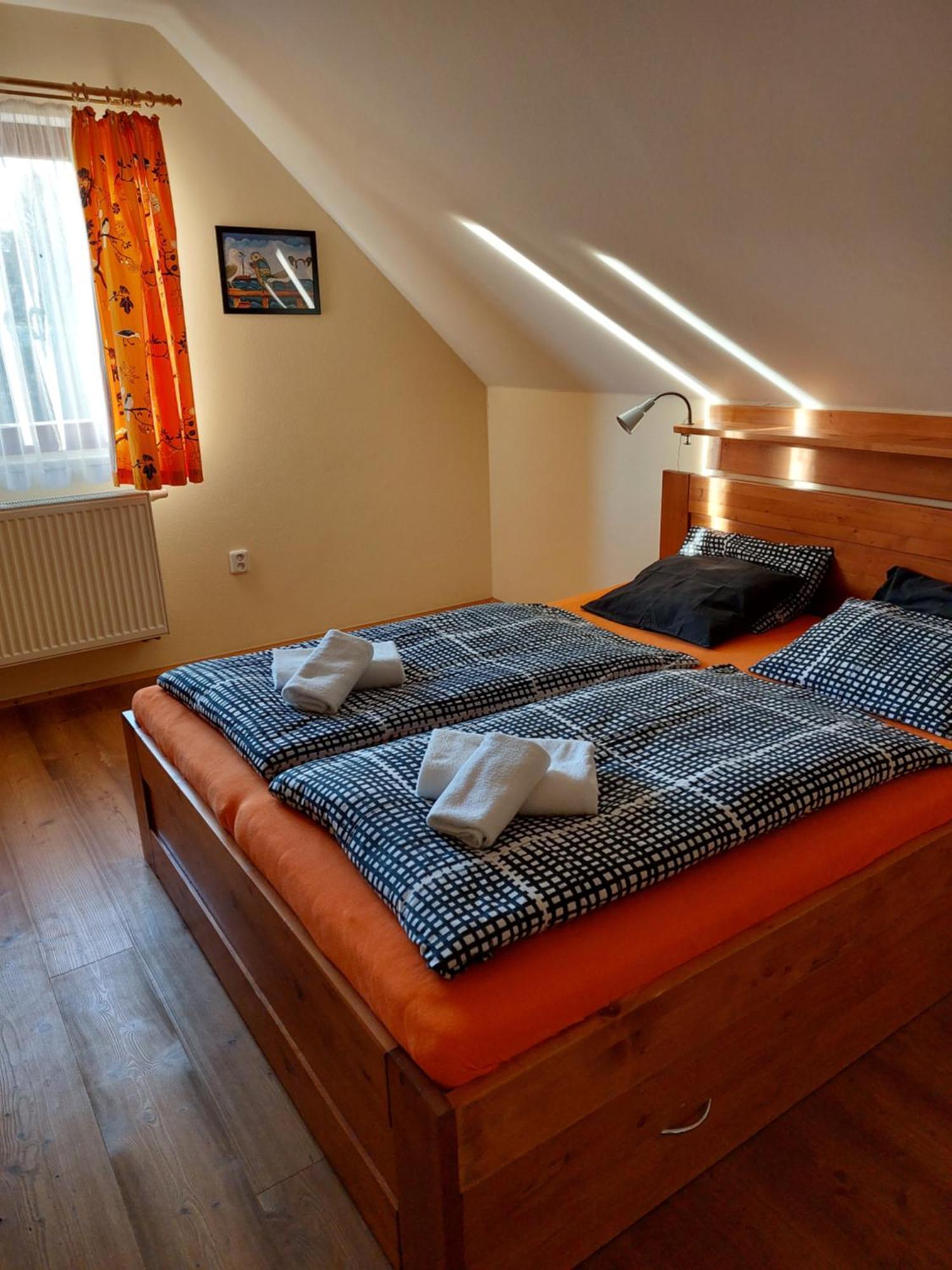 Wellness Chata Rosnatka Kvilda Buitenkant foto